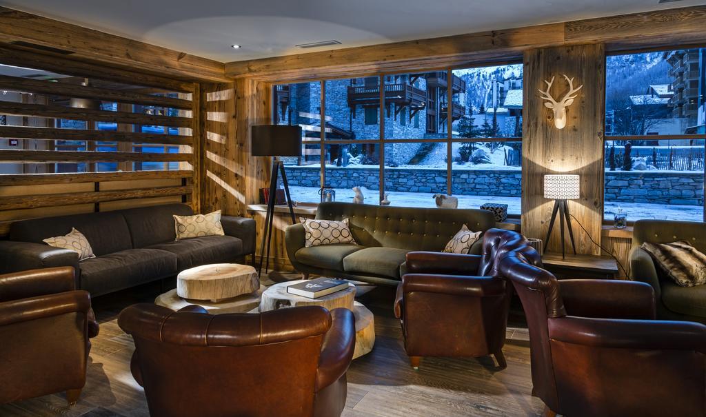 ホテル　カンダハル Val-dʼIsère エクステリア 写真