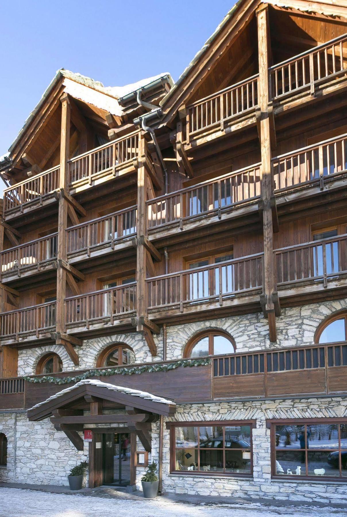 ホテル　カンダハル Val-dʼIsère エクステリア 写真