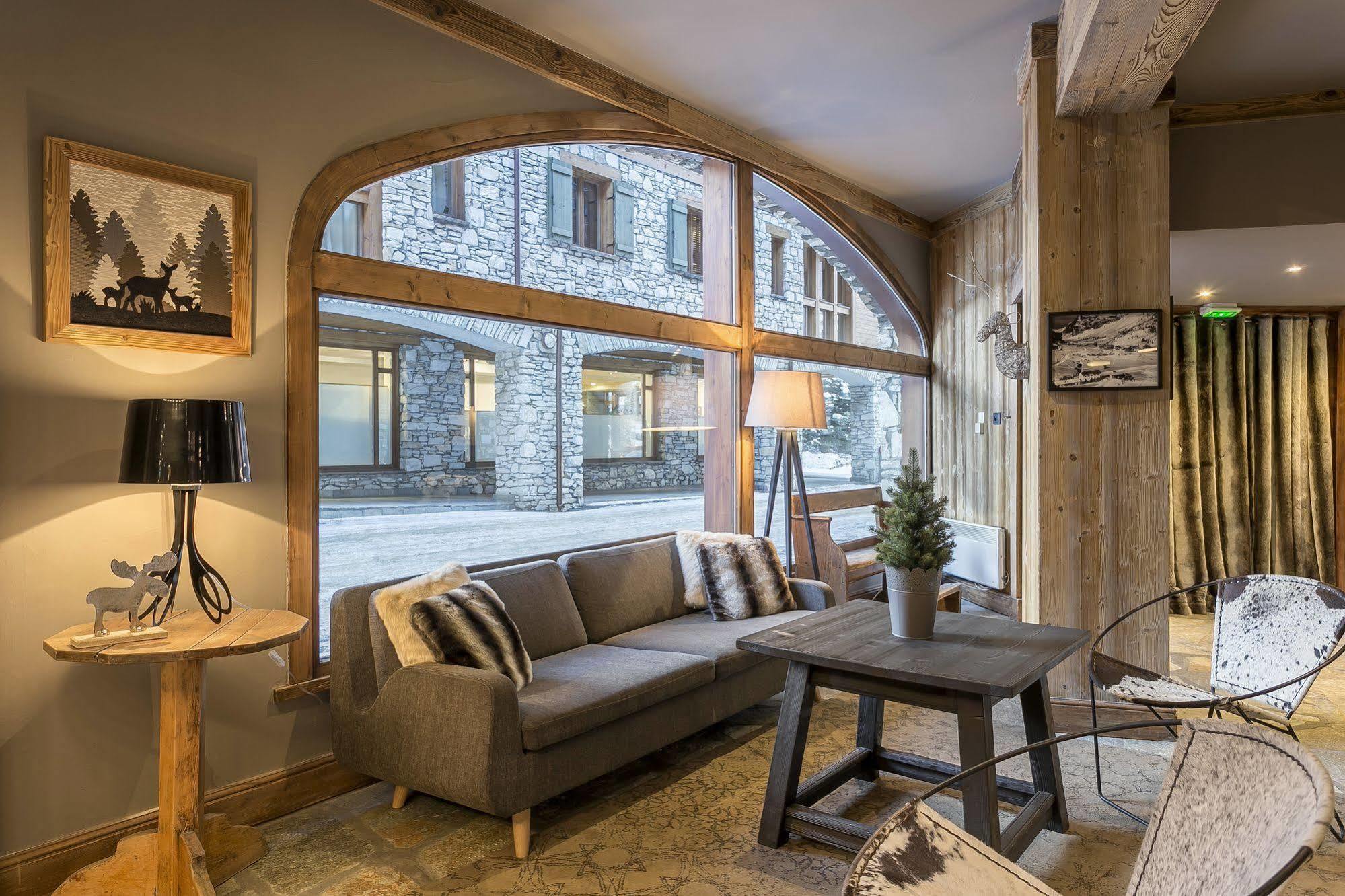 ホテル　カンダハル Val-dʼIsère エクステリア 写真