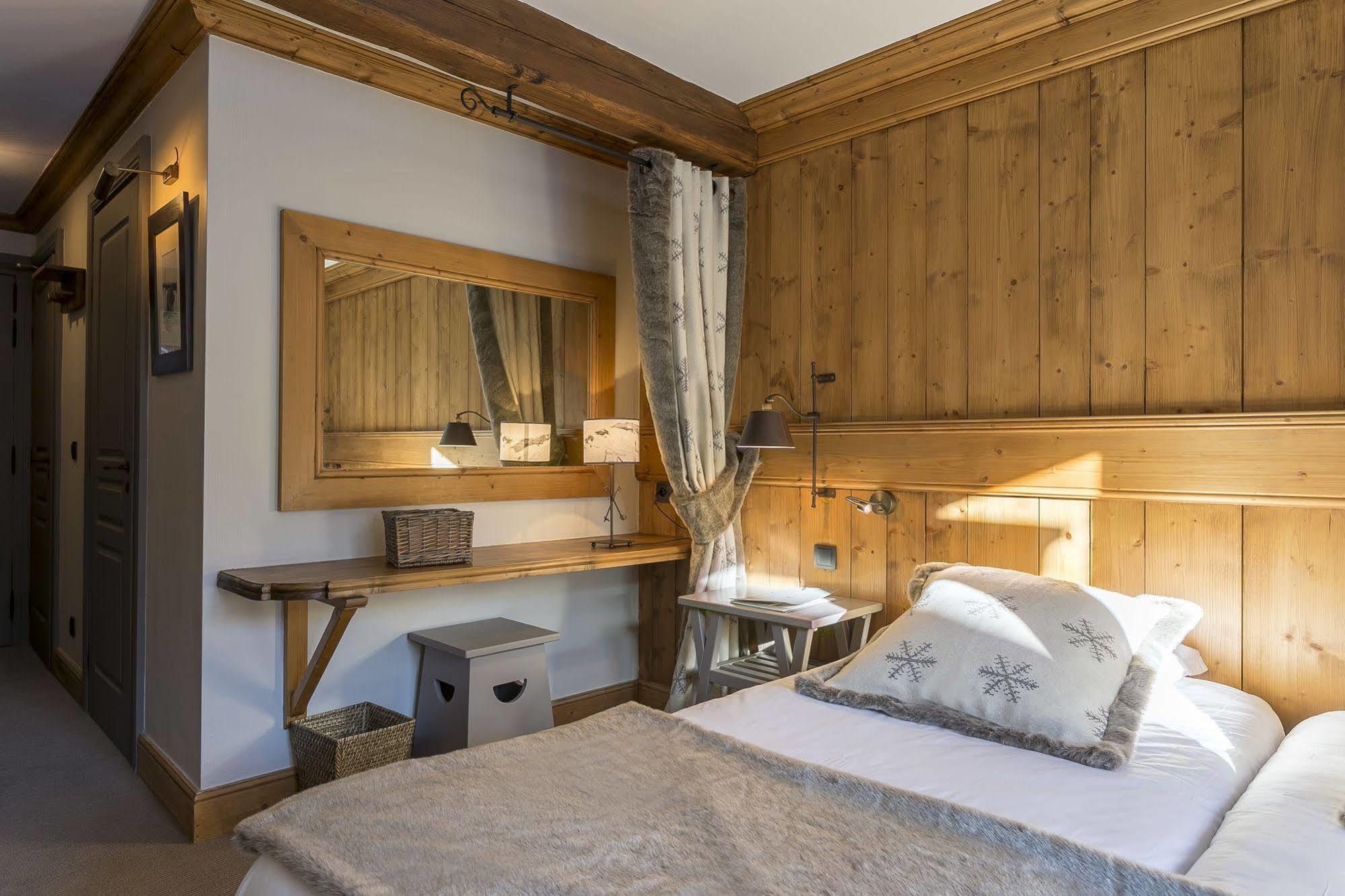 ホテル　カンダハル Val-dʼIsère エクステリア 写真