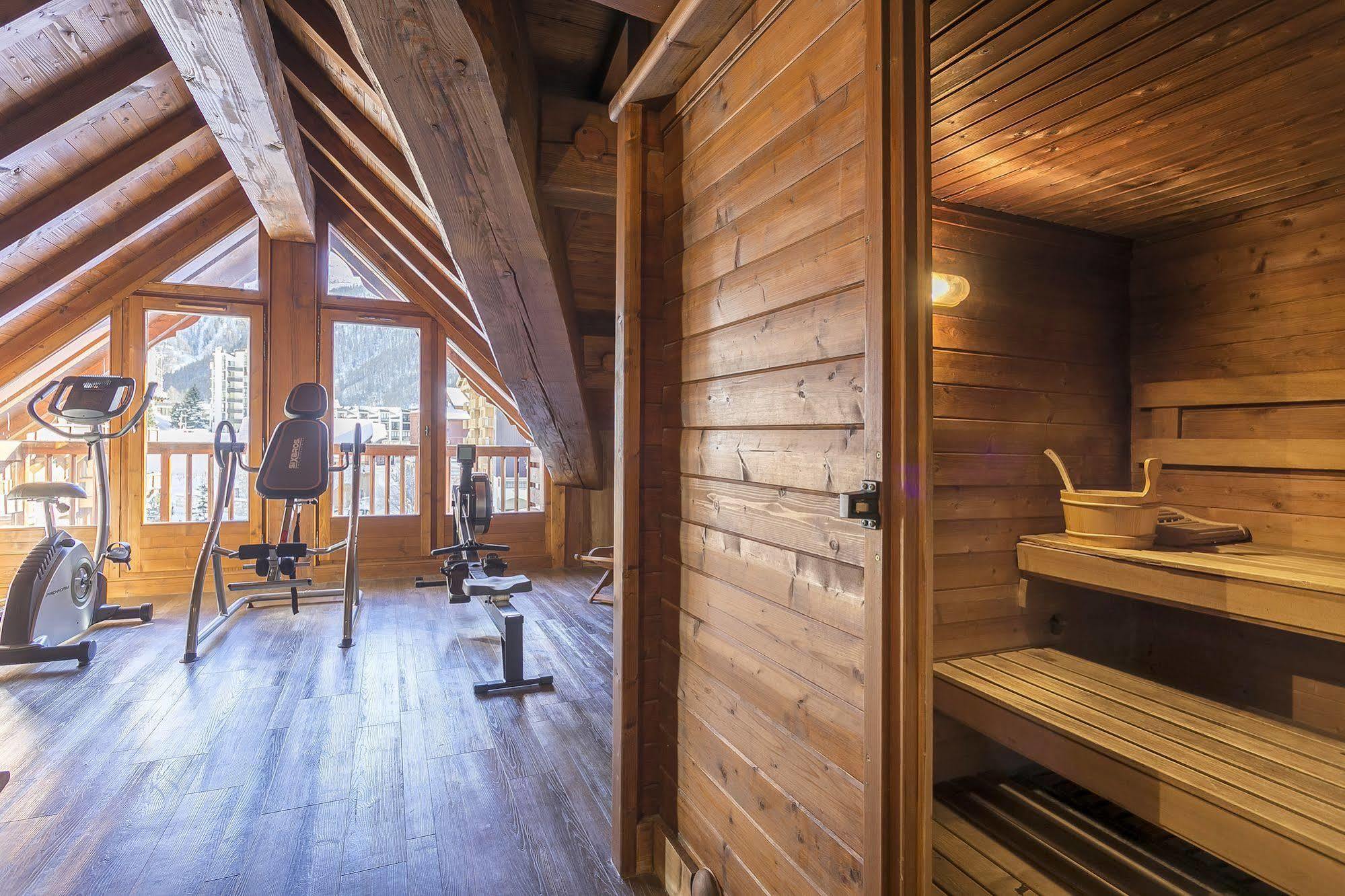 ホテル　カンダハル Val-dʼIsère エクステリア 写真